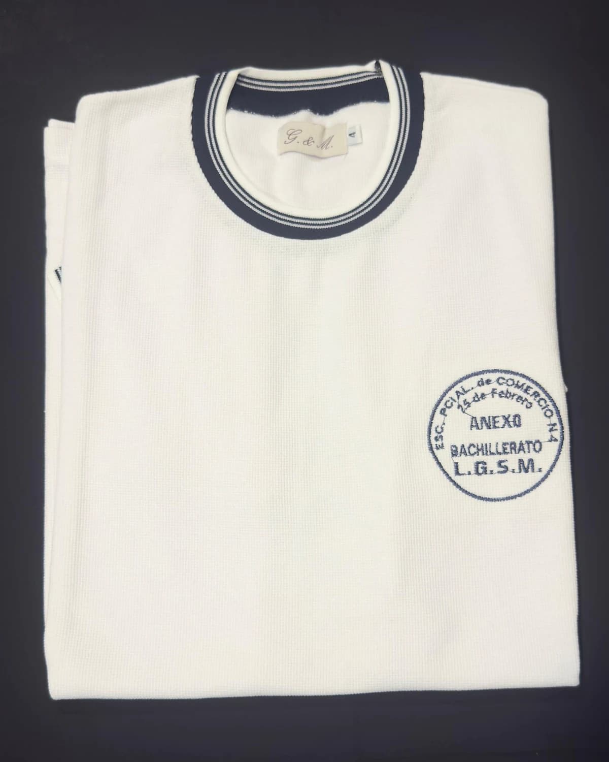 Remera Escuela Comercial N° 4 de Escuela Provincial de Comercio N° 4